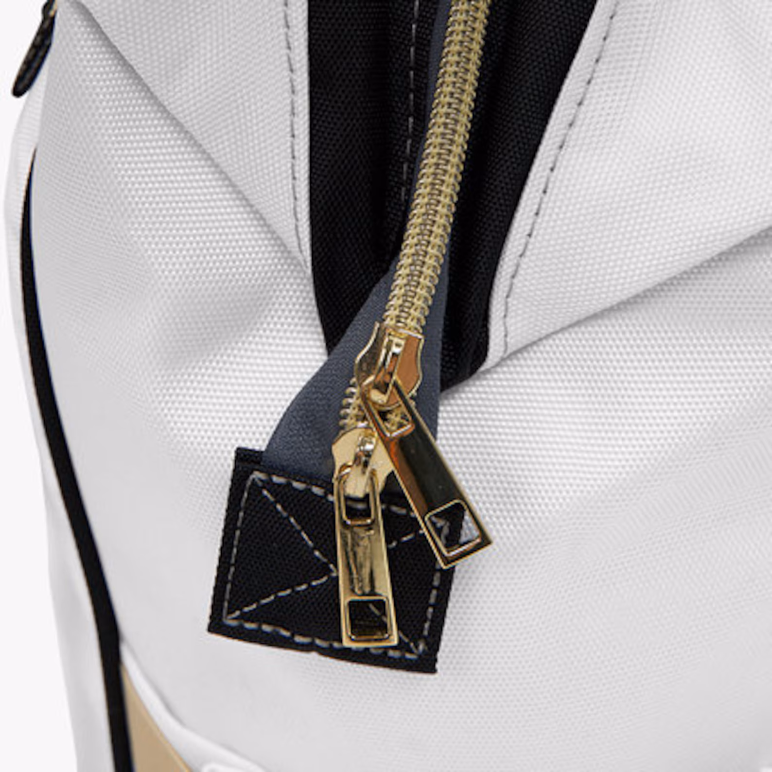 Robin Nappy Backpack - Image 4